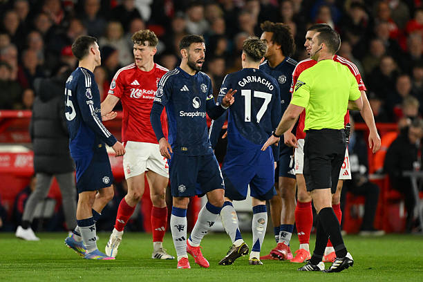 詹姆斯和他 詹姆斯和他